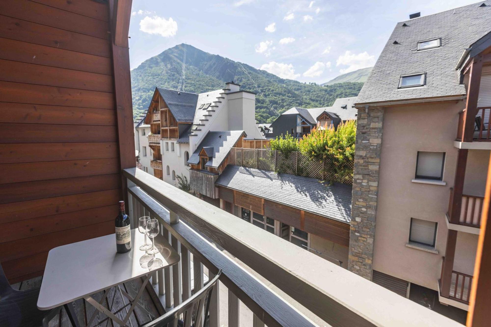 Apartamento Le Rioumajou 2 - Grand T4 - Piscine - Centre St Lary Saint-Lary-Soulan Exterior foto