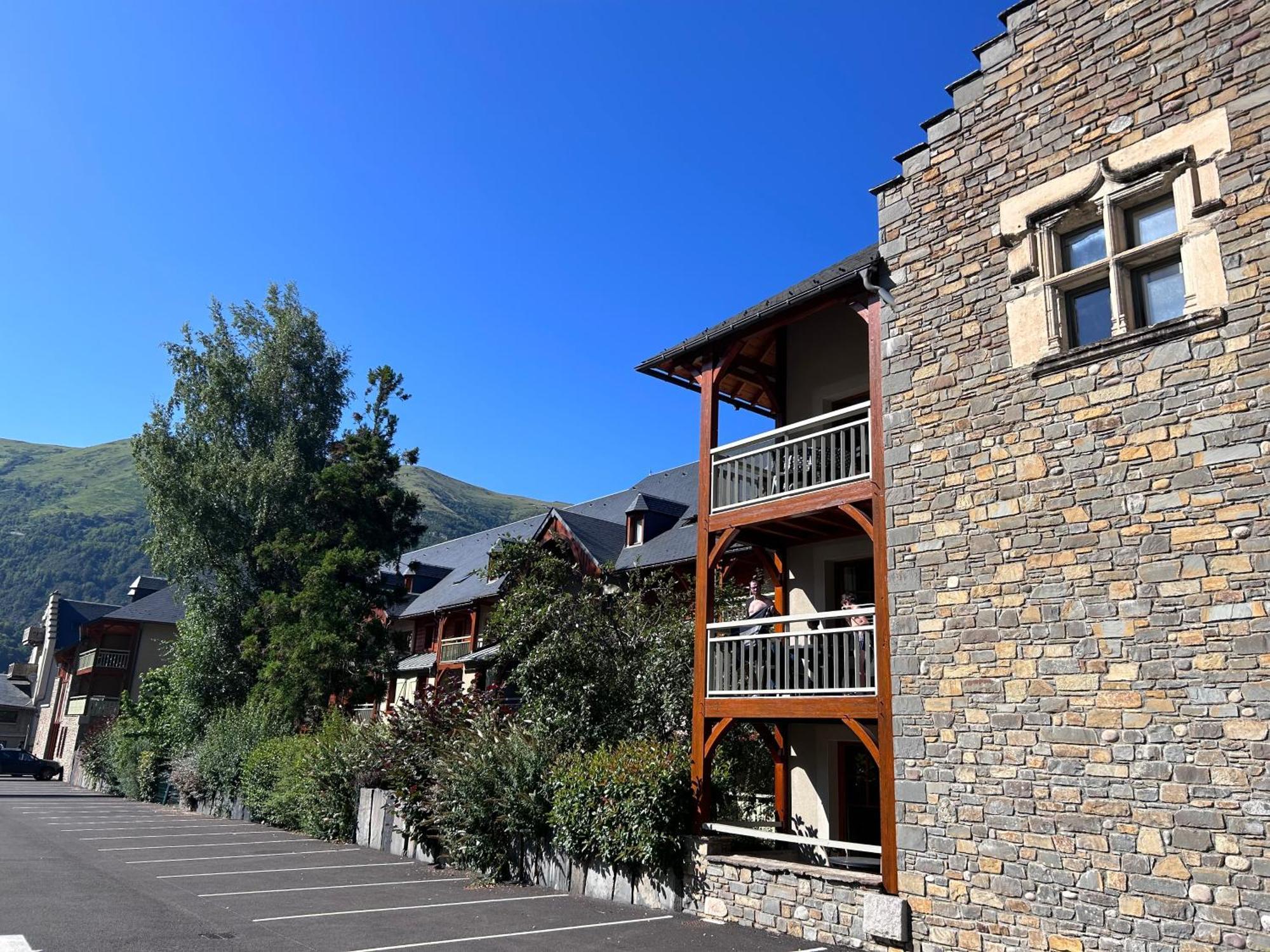 Apartamento Le Rioumajou 2 - Grand T4 - Piscine - Centre St Lary Saint-Lary-Soulan Exterior foto